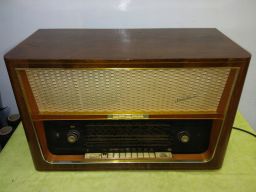 Radio - stradivari 2 - nr 723502 - | 1957/58 - gra