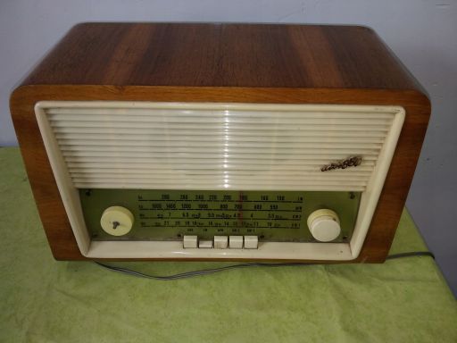 Radio - ilmenau 4880 - nr fab. 5. -1961 - rft
