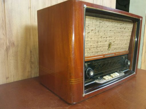 Radio -super dominante 1132.7 - nr 12826 - | 1956/57